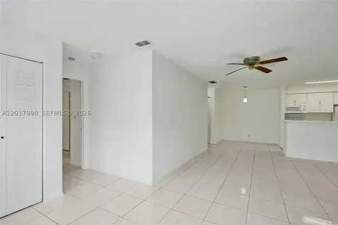 2866 S University Drive Davie FL 33328