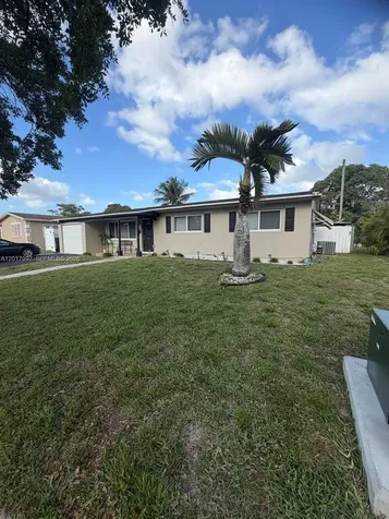 621 SW 71st Terrace Pembroke Pines FL 33023