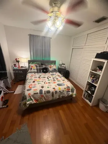 621 SW 71st Terrace Pembroke Pines FL 33023
