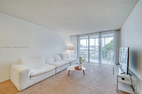 1690 NE 191st Street Miami FL 33179