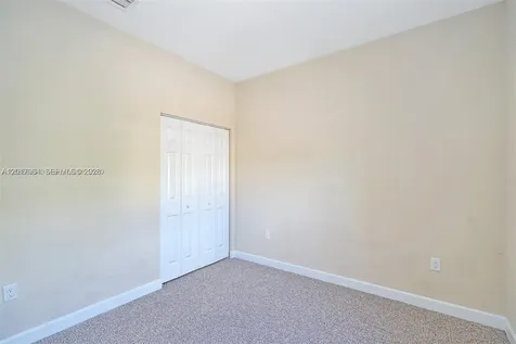 1048 NE 208th Street Miami FL 33179