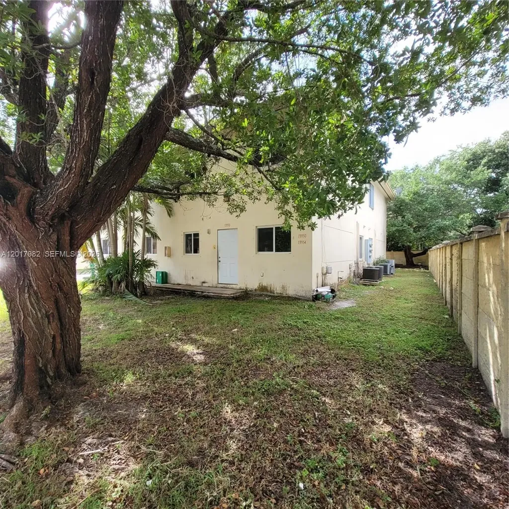 13950 NE 2nd Avenue Miami FL 33161