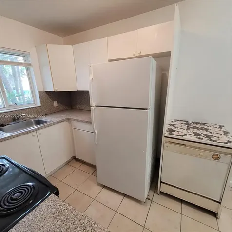 13950 NE 2nd Avenue Miami FL 33161