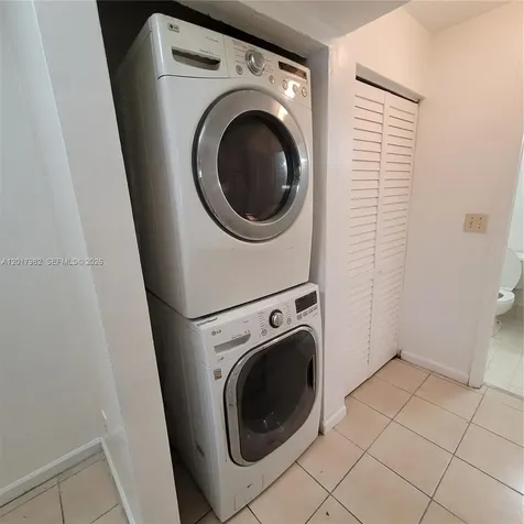 13950 NE 2nd Avenue Miami FL 33161