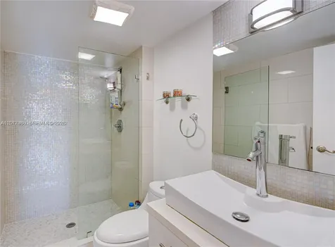 100 Bayview Drive Sunny Isles Beach FL 33160