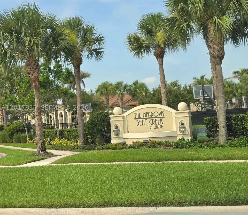 831 Bent Creek Drive Fort Pierce FL 34947