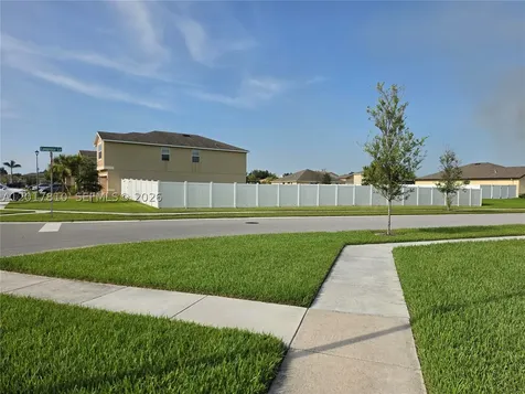 831 Bent Creek Drive Fort Pierce FL 34947