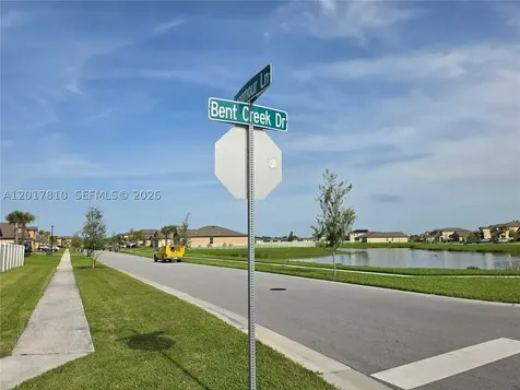 831 Bent Creek Drive Fort Pierce FL 34947