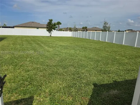 831 Bent Creek Drive Fort Pierce FL 34947