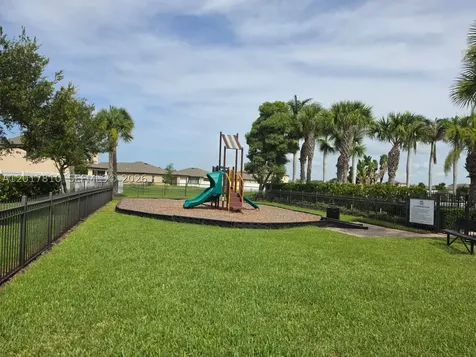 831 Bent Creek Drive Fort Pierce FL 34947