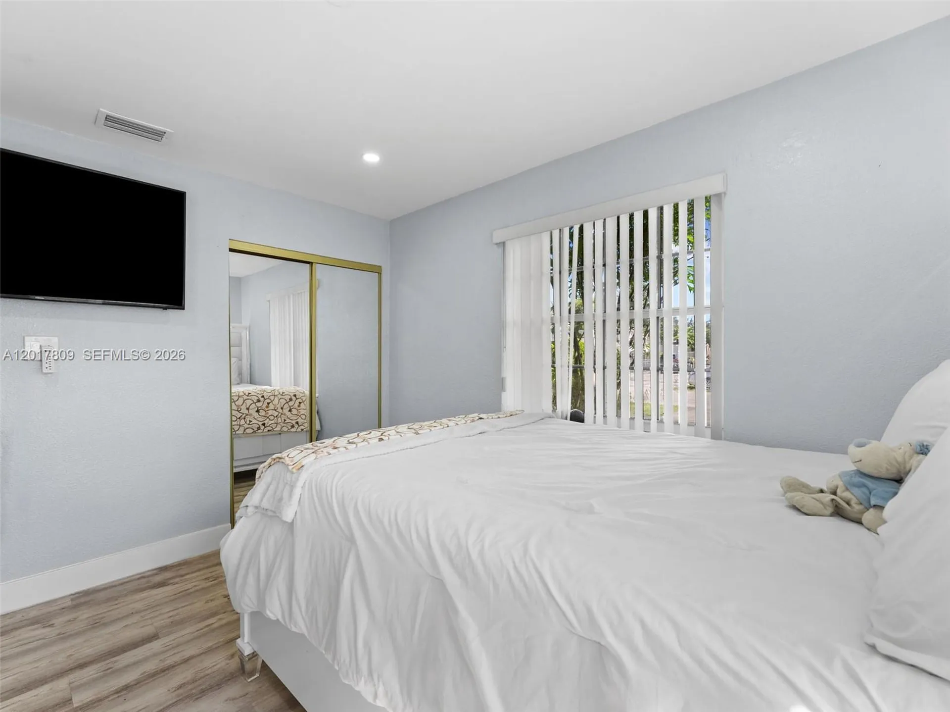 6432 Perry Street Hollywood FL 33024