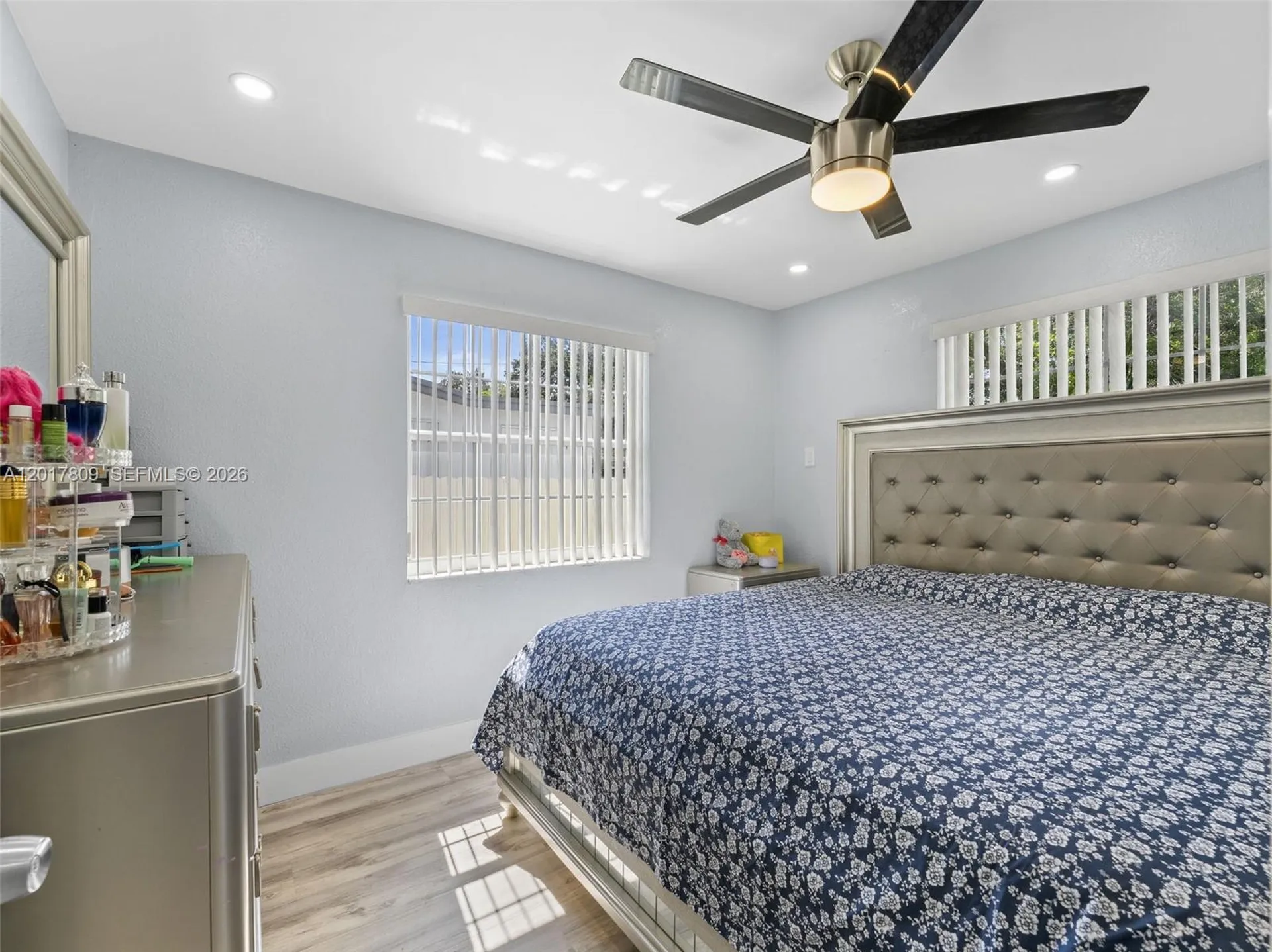 6432 Perry Street Hollywood FL 33024