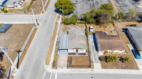 1296 W 36th Street Riviera Beach FL 33404
