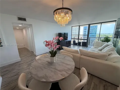 600 NE 36th Street Miami FL 33137
