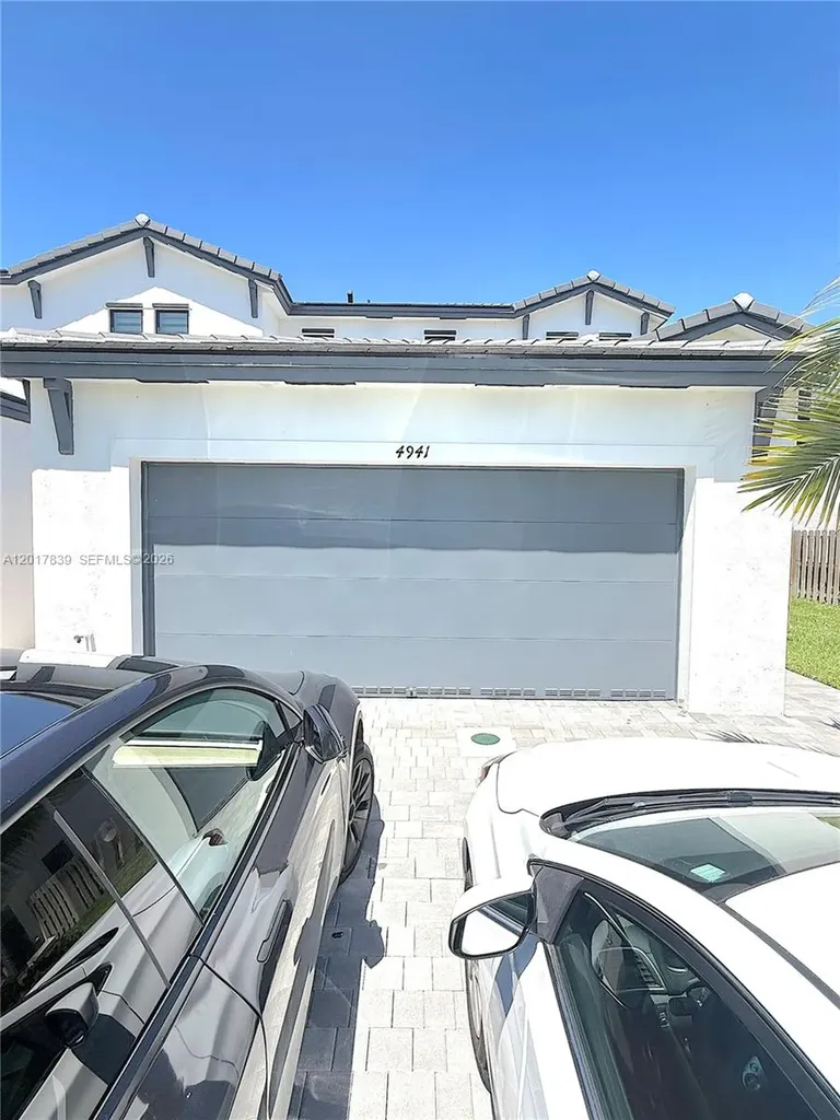 4941 Oakmont Drive Dania Beach FL 33312
