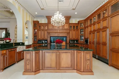 2951 Lake Ridge Lane Weston FL 33332