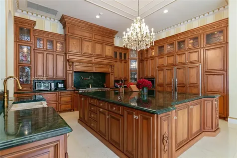 2951 Lake Ridge Lane Weston FL 33332