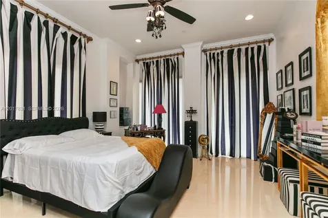 2951 Lake Ridge Lane Weston FL 33332