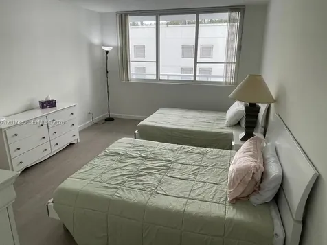 5005 Collins Avenue Miami Beach FL 33140