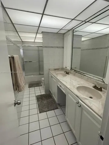 5005 Collins Avenue Miami Beach FL 33140
