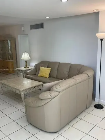 5005 Collins Avenue Miami Beach FL 33140