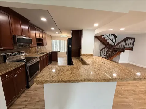 9717 N New River Canal Road Plantation FL 33324