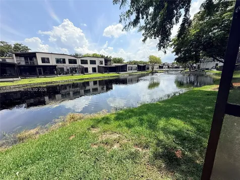 9717 N New River Canal Road Plantation FL 33324