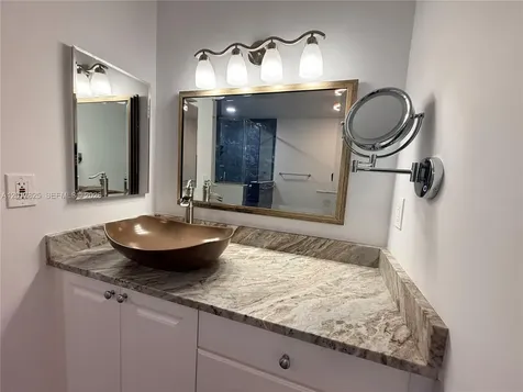 9717 N New River Canal Road Plantation FL 33324