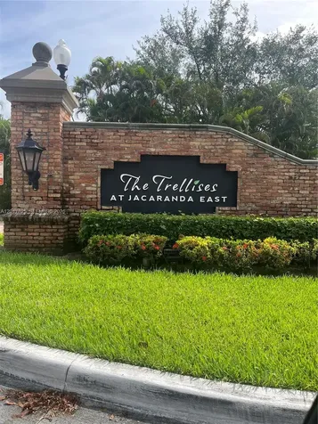 9717 N New River Canal Road Plantation FL 33324