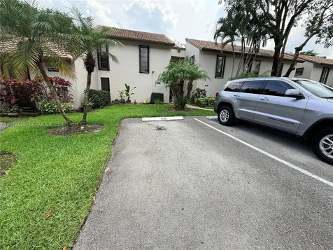 9717 N New River Canal Road Plantation FL 33324