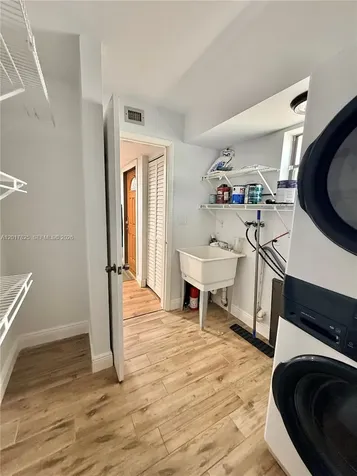 9717 N New River Canal Road Plantation FL 33324