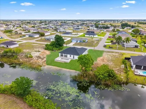 502 NE 5th Place Cape Coral FL 33909