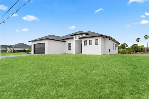 502 NE 5th Place Cape Coral FL 33909