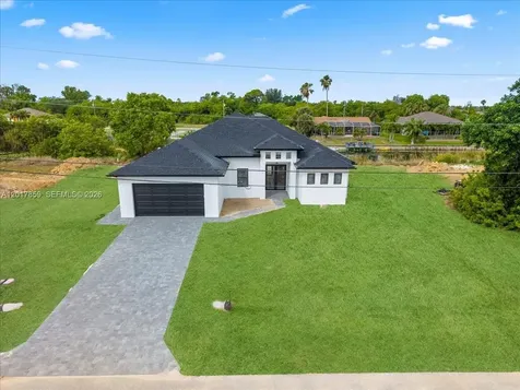 502 NE 5th Place Cape Coral FL 33909