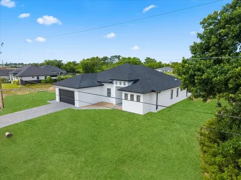502 NE 5th Place Cape Coral FL 33909