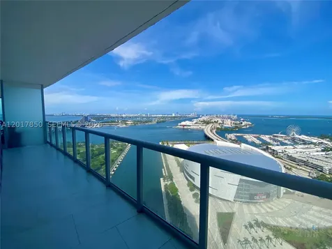 888 Biscayne Boulevard Miami FL 33132