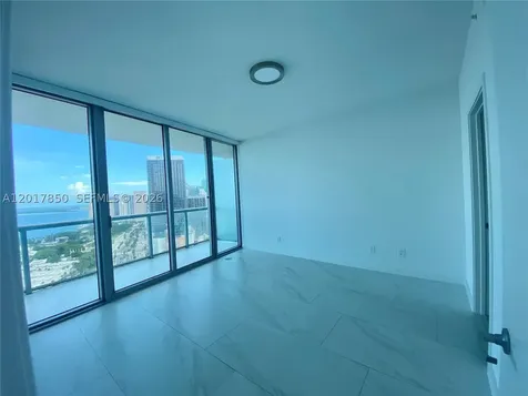 888 Biscayne Boulevard Miami FL 33132