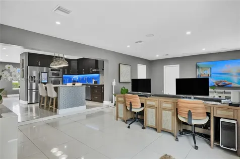 5241 SW 104th Avenue Miami FL 33165