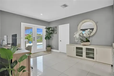 5241 SW 104th Avenue Miami FL 33165