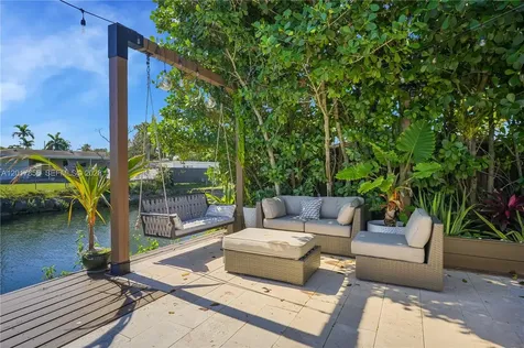 5241 SW 104th Avenue Miami FL 33165