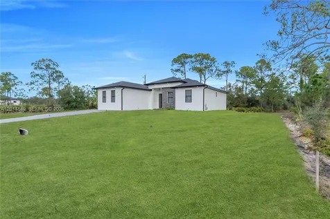 301 E 17th Street Lehigh Acres FL 33972