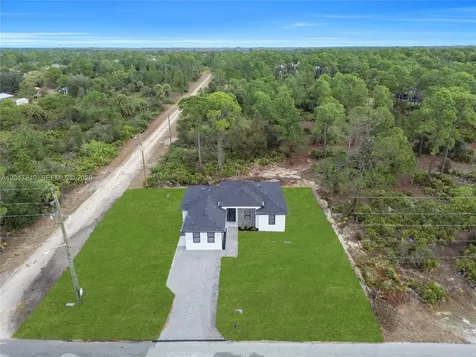 301 E 17th Street Lehigh Acres FL 33972