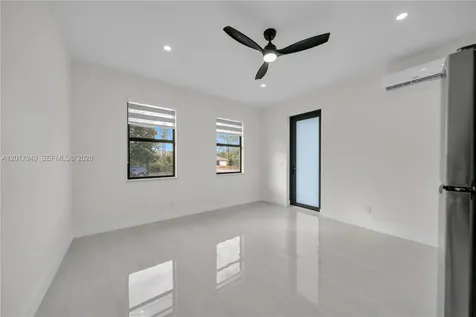 301 E 17th Street Lehigh Acres FL 33972