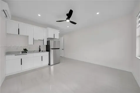 301 E 17th Street Lehigh Acres FL 33972
