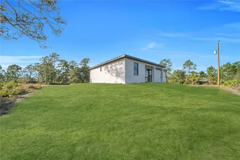 301 E 17th Street Lehigh Acres FL 33972