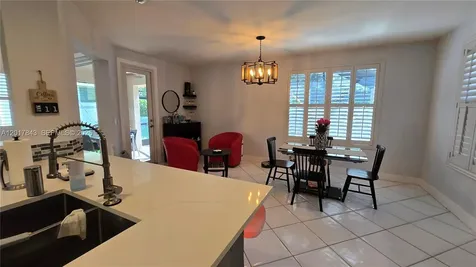 Dania Beach FL 33004