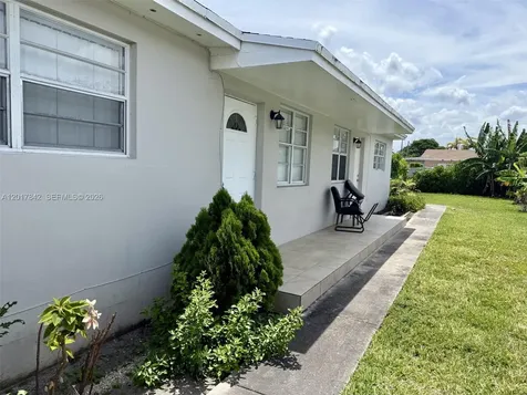 3450 SW 89th Court Miami FL 33165