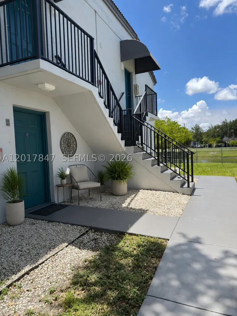 7235 NW 179th Street Hialeah FL 33015