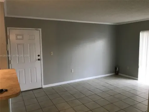 7235 NW 179th Street Hialeah FL 33015