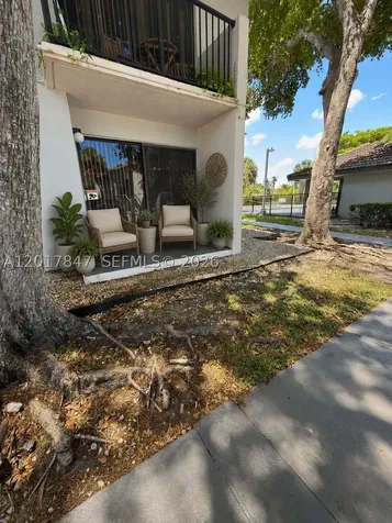 7235 NW 179th Street Hialeah FL 33015